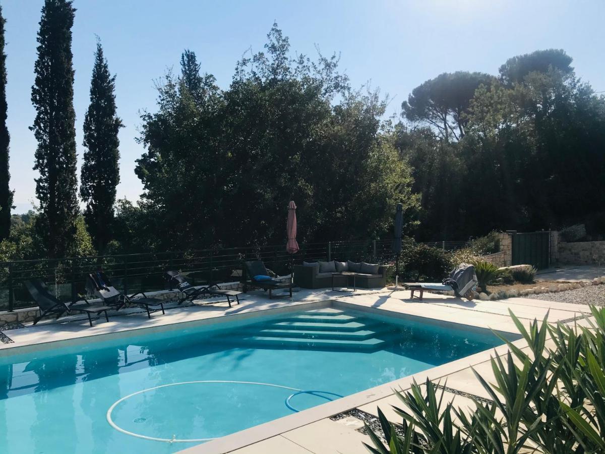 Coco , Un Lieu Convivial Ou Se Ressourcer. Villa Kalafationes