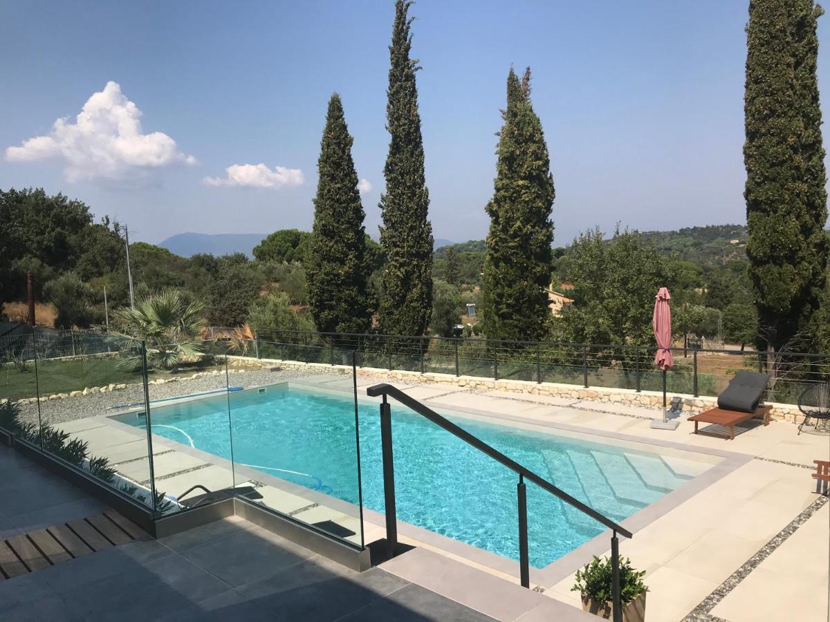 Coco , Un Lieu Convivial Ou Se Ressourcer. Villa Kalafationes